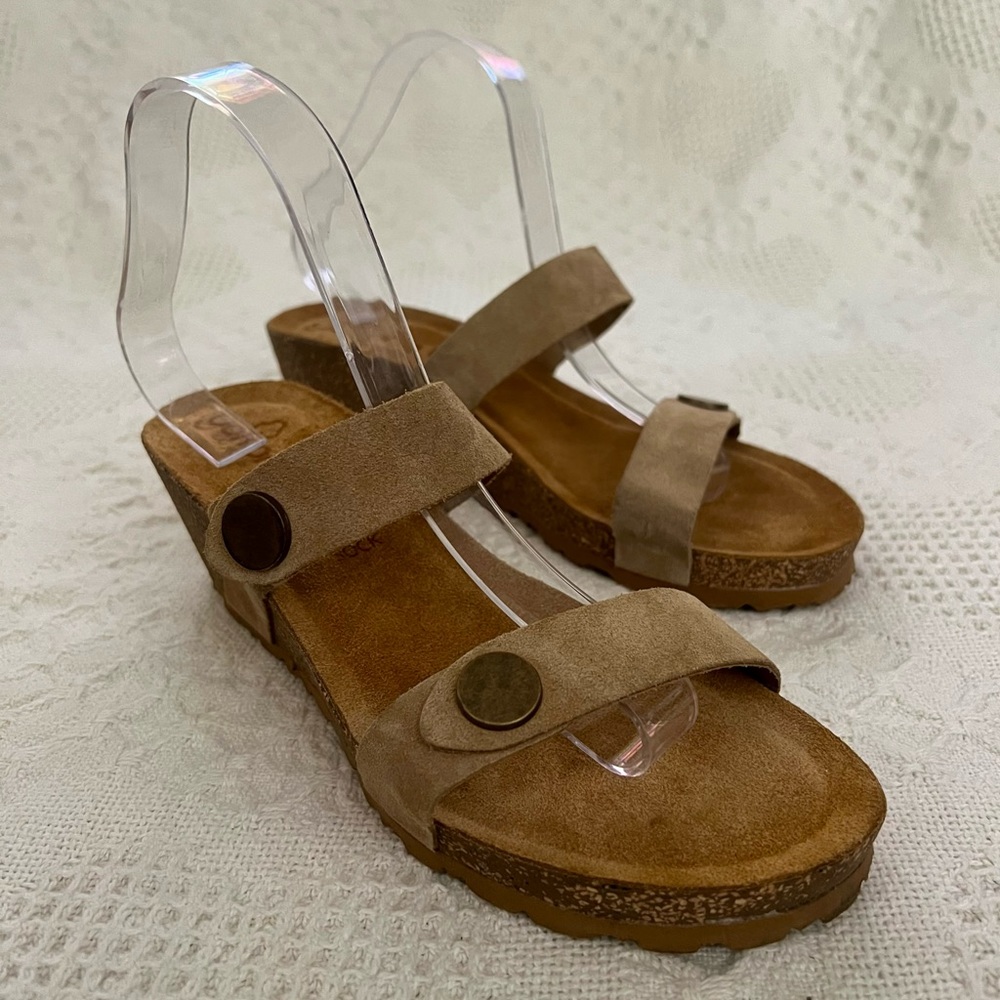Yokono Wedge Sandal Leather Cork Suede Neutral Supportive Comfort Shoe Size 9.5